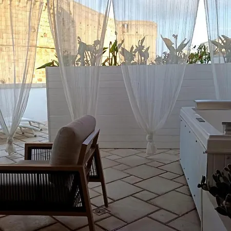 Ippolita Palace * Otranto