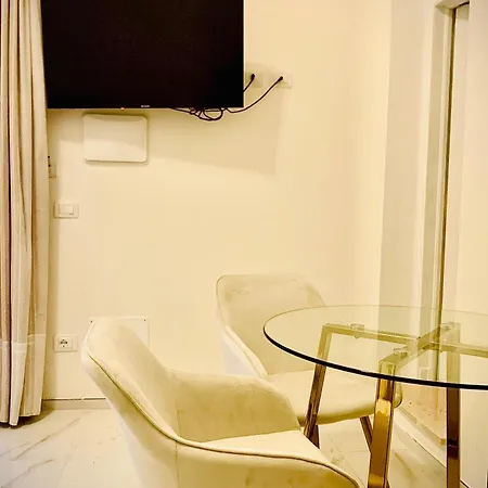 Ippolita Palace Lejlighed *