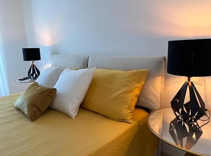 דירה Ippolita Palace *